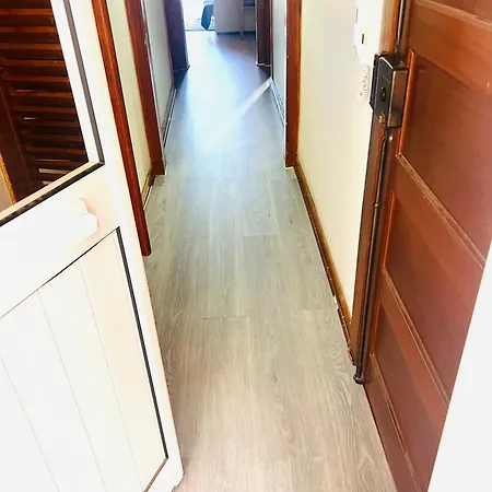 Apartment Iqra Lissabon